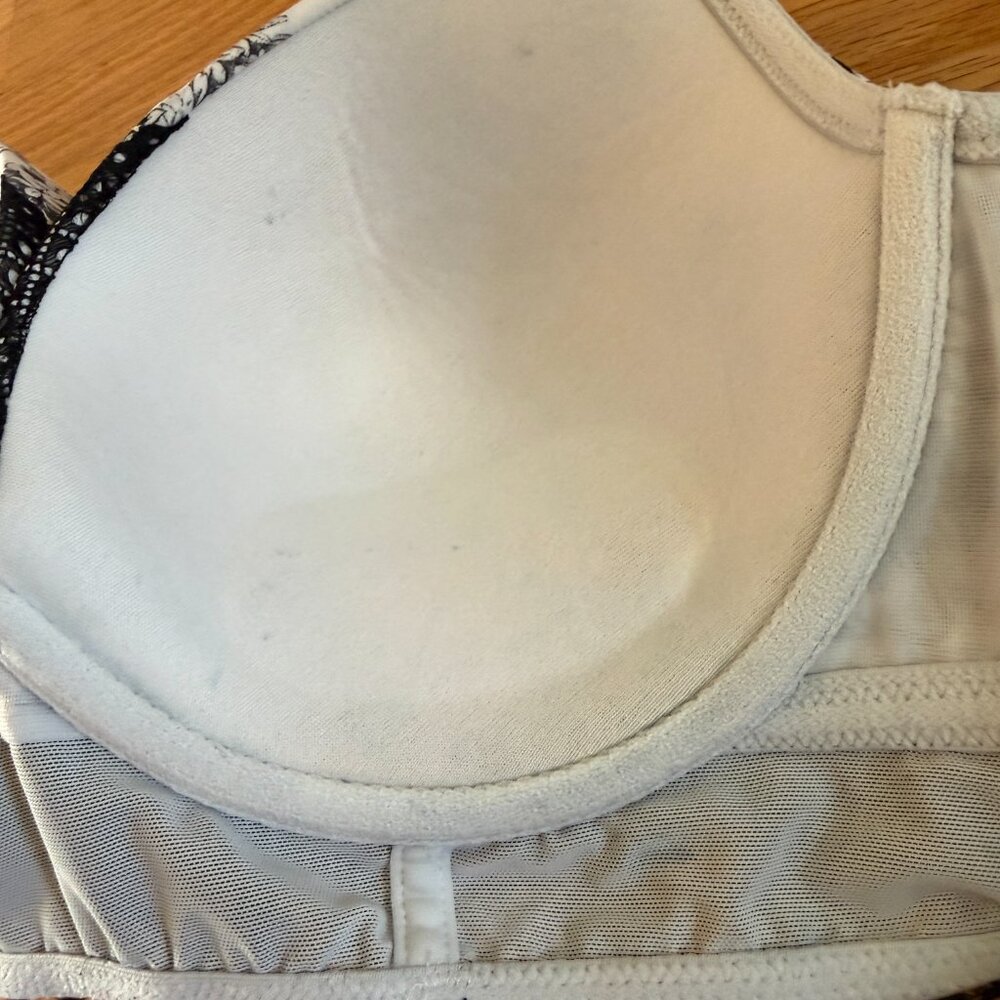 Cacique Black and White Boost Plunge Bra Size 40DD - Picture 6 of 12